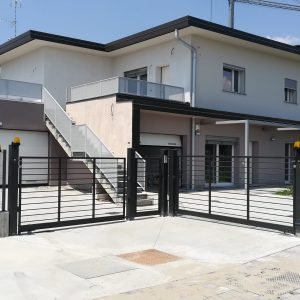 cmc recinzioni-cantiere Bolgare-Recinzione modello village