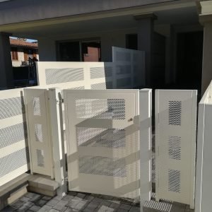 cmc recinzioni-cantiere di Madone-Recinzione modello microforata