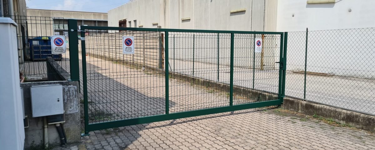 cmc recinzioni-cantiere san giovanni lupatoto-Recinzione modello ondina