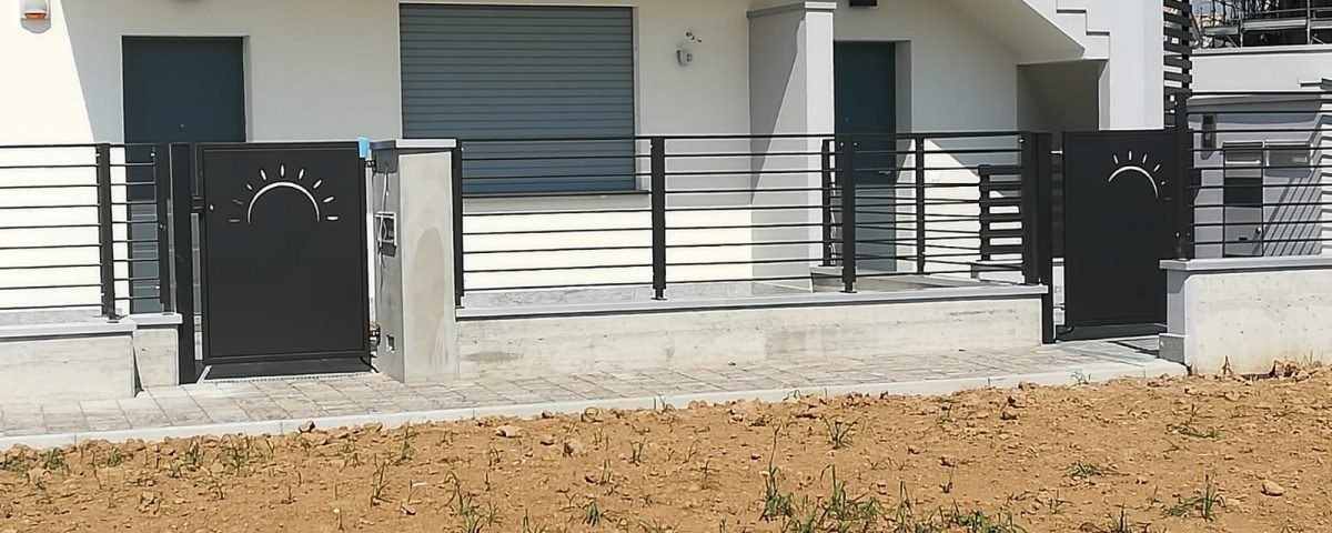 cmc recinzioni-cantiere valbrembo-Recinzione modello village