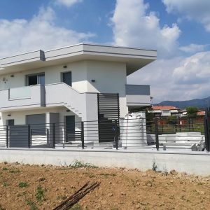 cmc recinzioni-cantiere valbrembo-Recinzione modello village