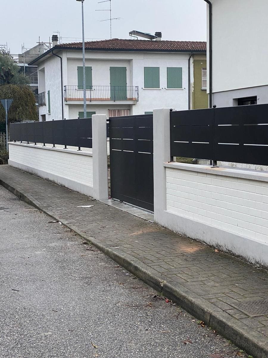 Cantiere Mantova <br/> Recinzione modello Mare