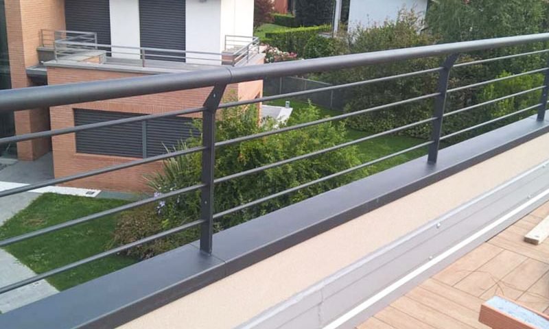 cmc parapetti-cantiere formigine-parapetto modello village