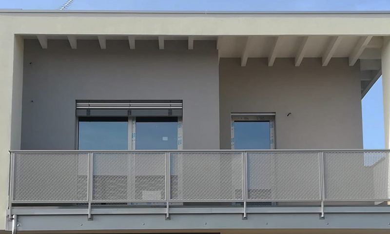 cmc parapetti-cantiere palosco-parapetto modello microforata