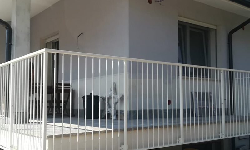 cmc parapetti-cantiere castel d'azzano-parapetto modello tonda